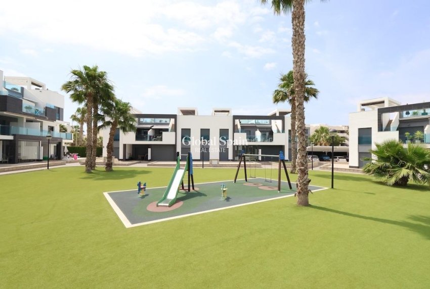 Resale - APARTMENT -
GUARDAMAR DEL SEGURA - Costa Blanca
