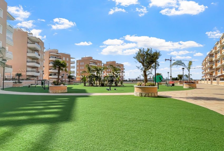 Resale - APARTMENT -
GUARDAMAR DEL SEGURA - Costa Blanca