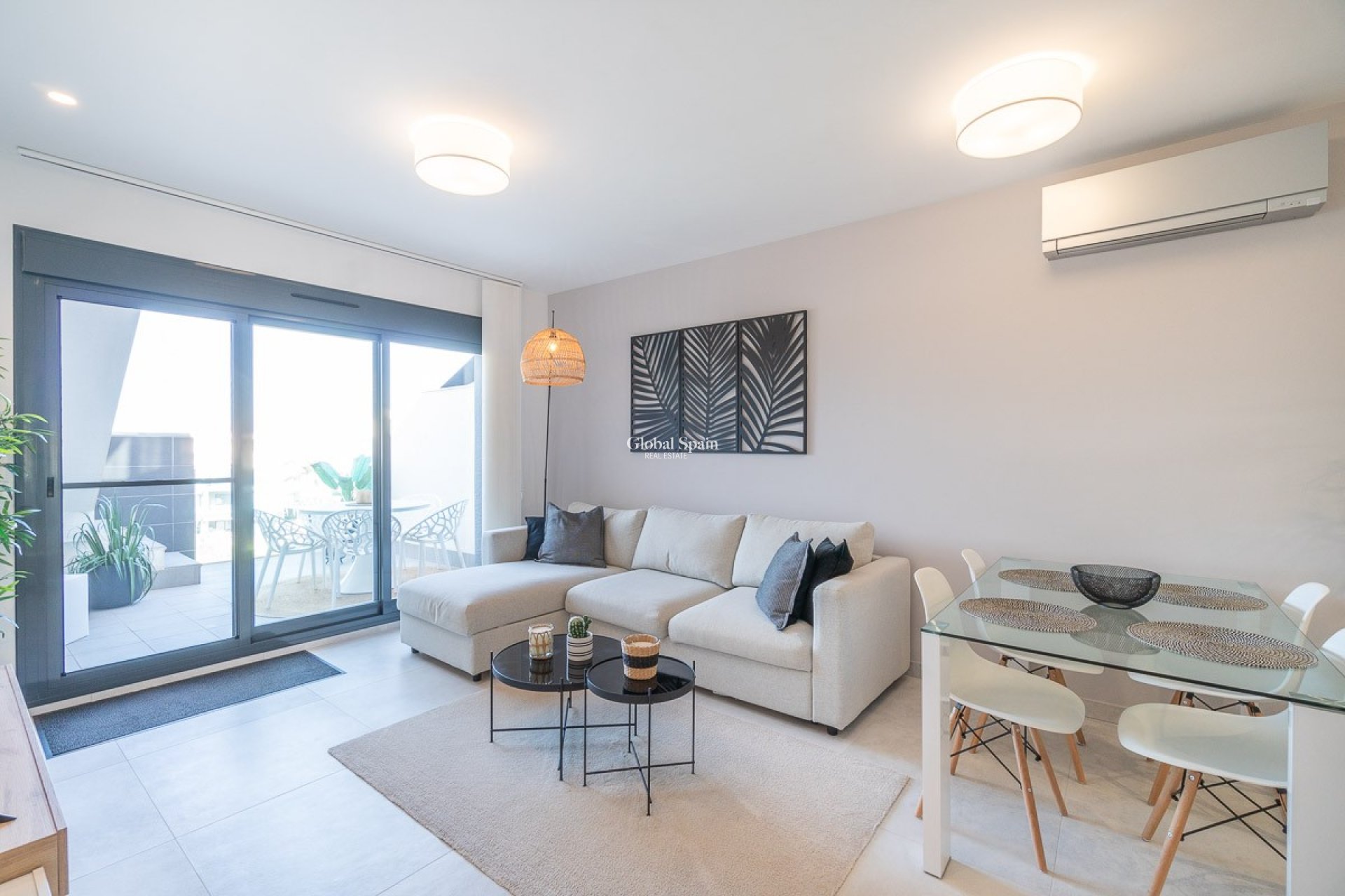 Resale - APARTMENT -
GUARDAMAR DEL SEGURA - Costa Blanca