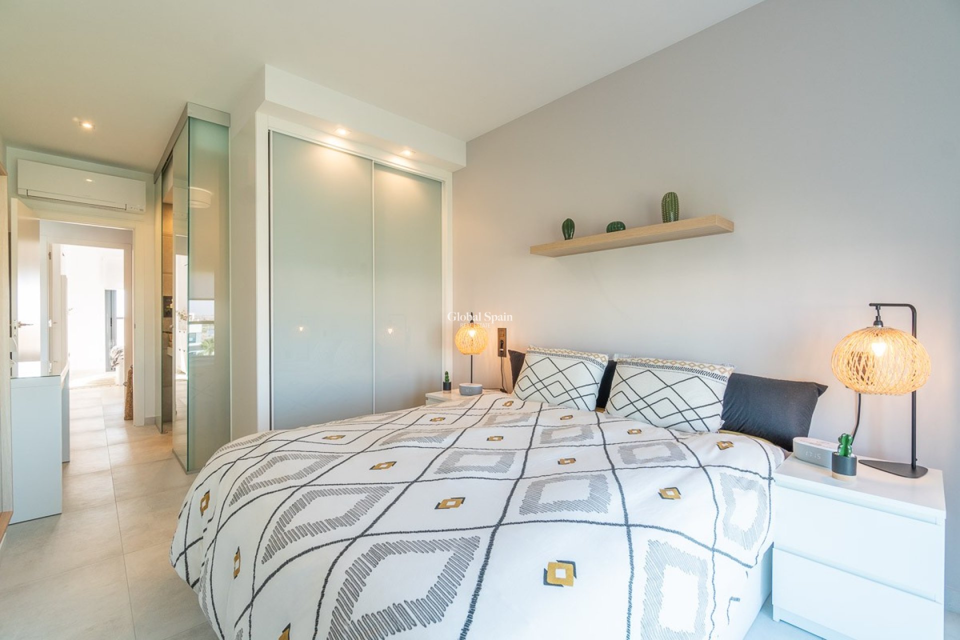 Resale - APARTMENT -
GUARDAMAR DEL SEGURA - Costa Blanca