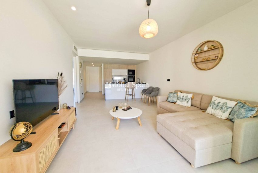 Resale - APARTMENT -
GUARDAMAR DEL SEGURA - Costa Blanca