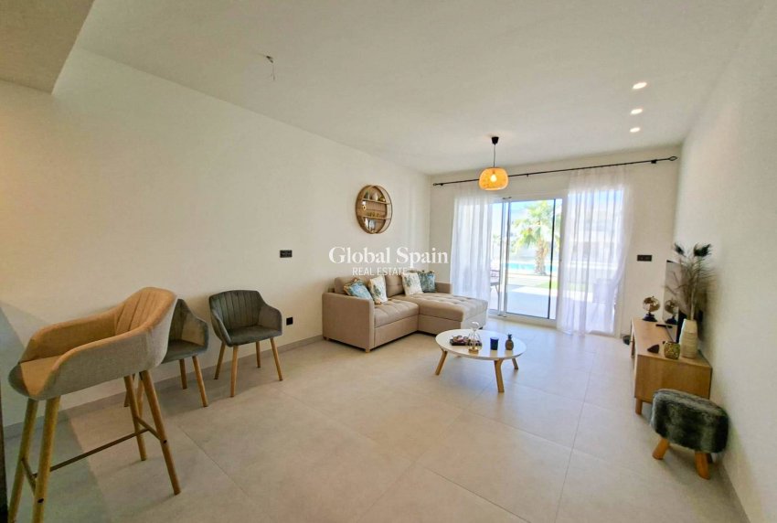 Resale - APARTMENT -
GUARDAMAR DEL SEGURA - Costa Blanca