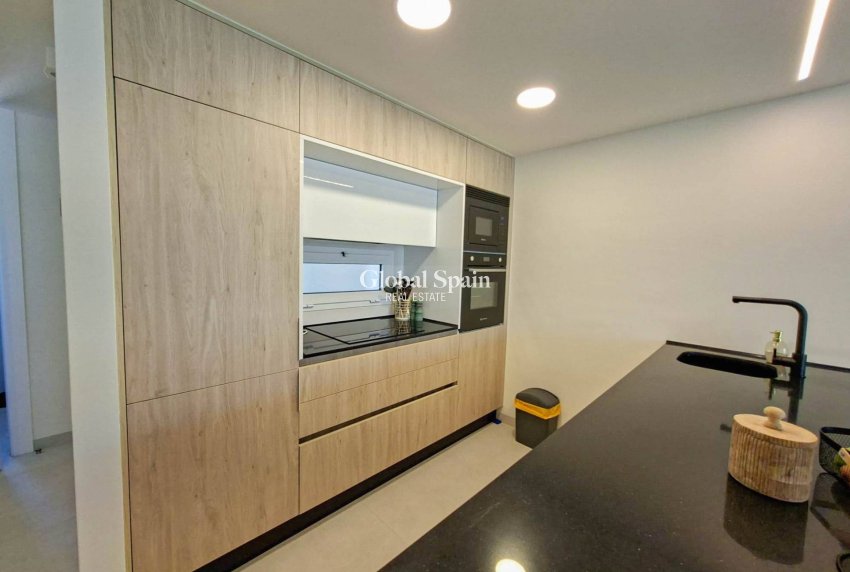 Resale - APARTMENT -
GUARDAMAR DEL SEGURA - Costa Blanca