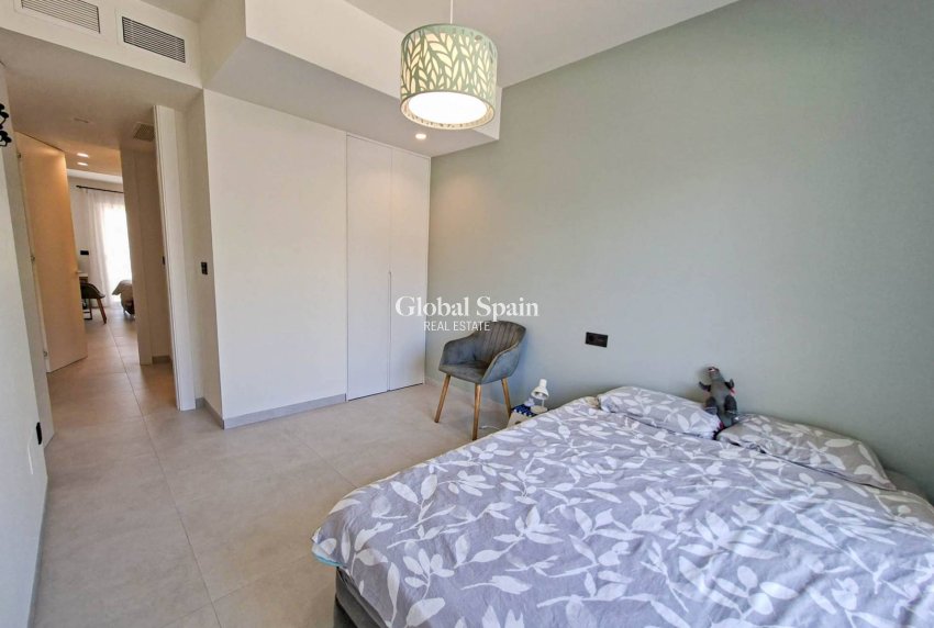 Resale - APARTMENT -
GUARDAMAR DEL SEGURA - Costa Blanca
