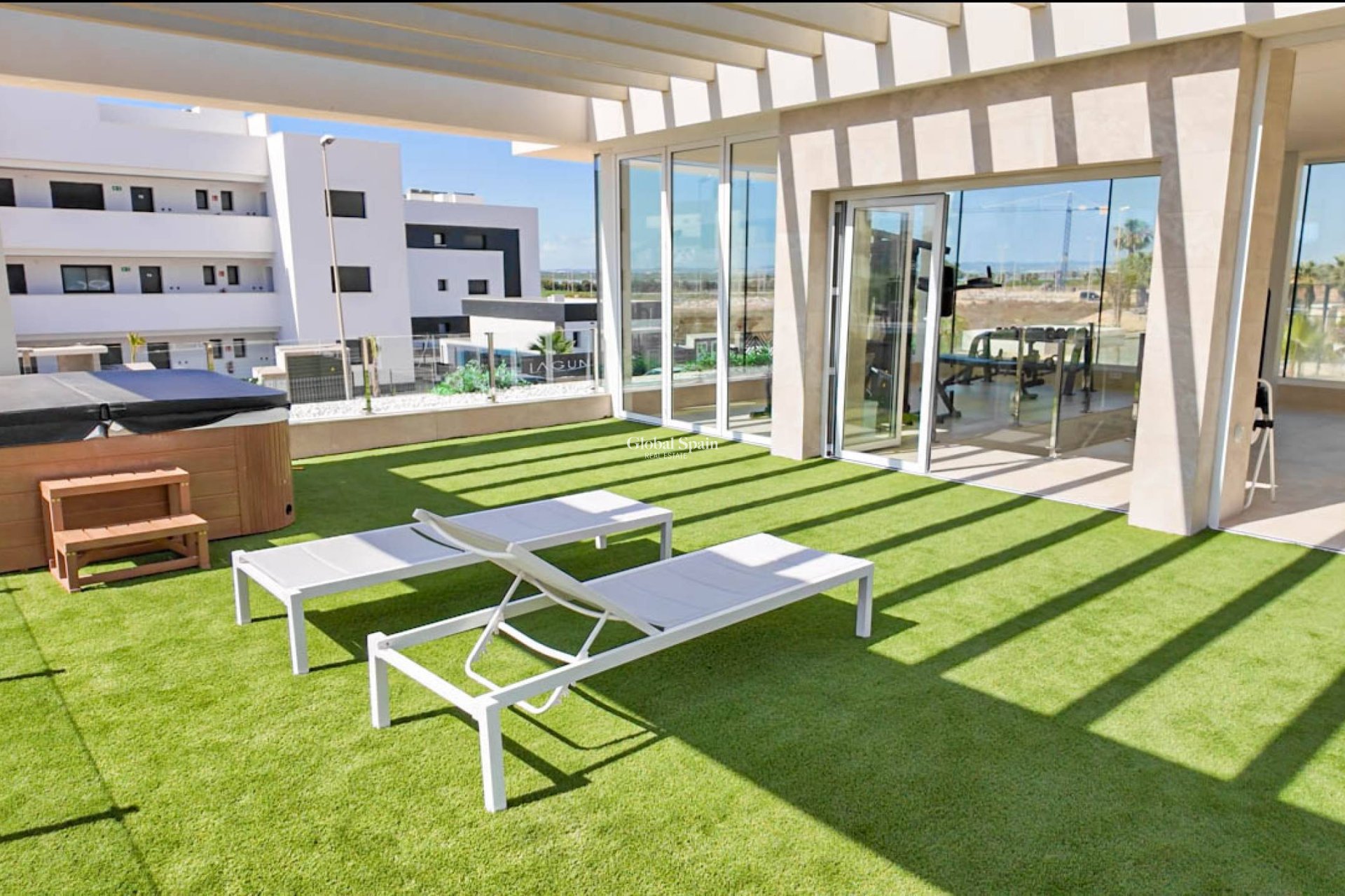 Resale - APARTMENT -
GUARDAMAR DEL SEGURA - Costa Blanca