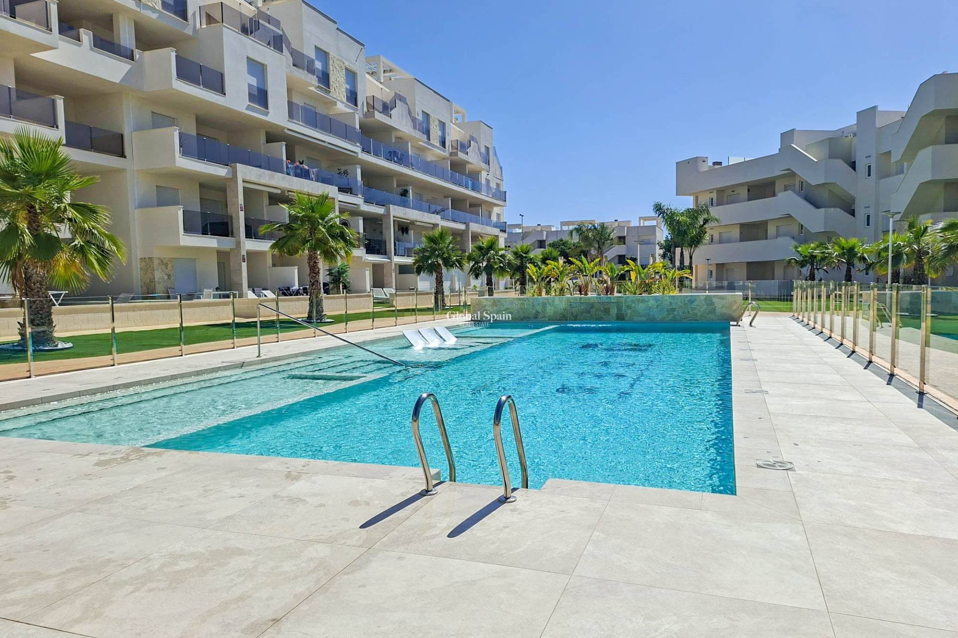 Resale - APARTMENT -
GUARDAMAR DEL SEGURA - Costa Blanca