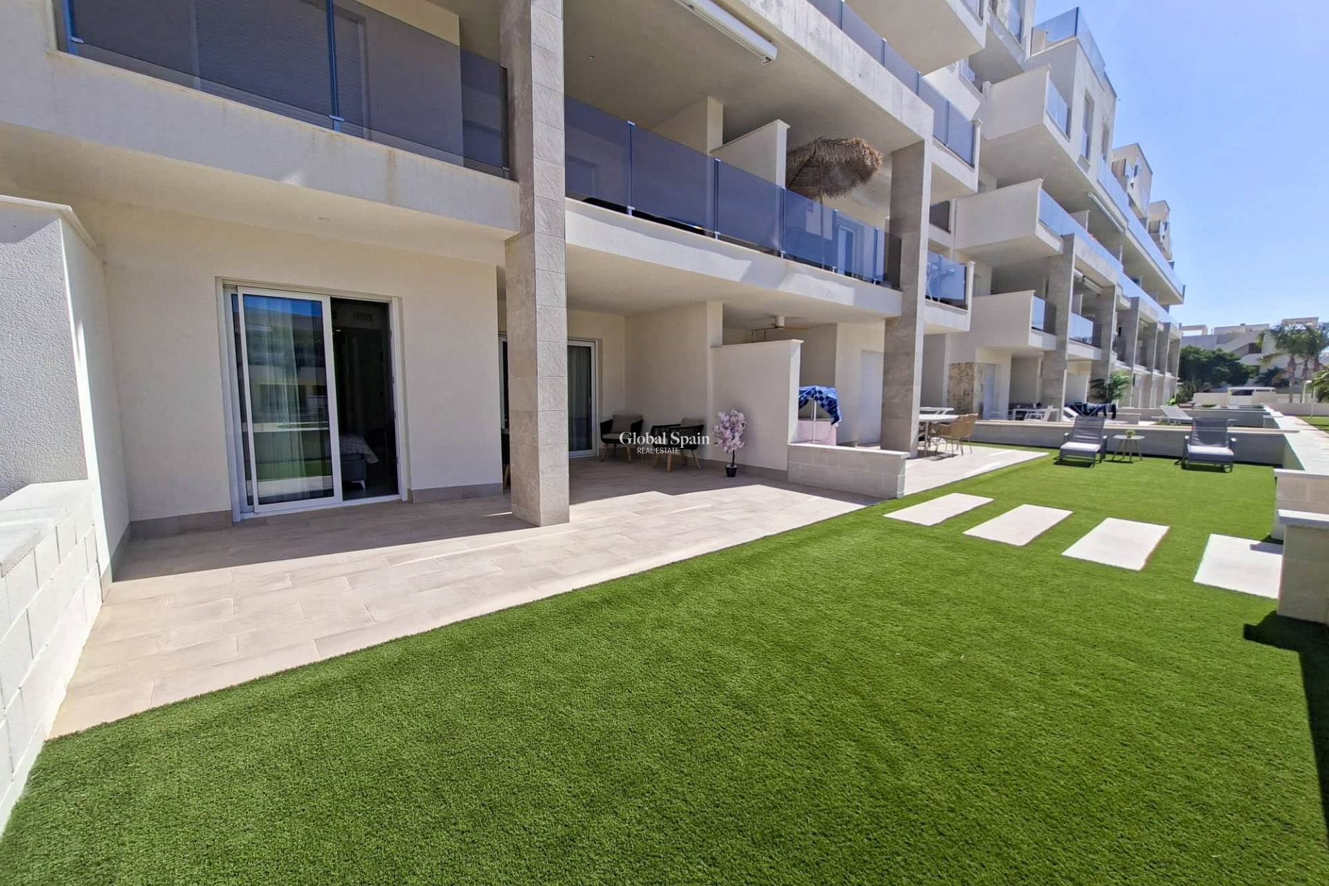 Resale - APARTMENT -
GUARDAMAR DEL SEGURA - Costa Blanca