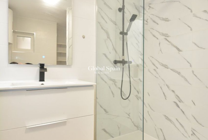 Resale - APARTMENT -
GUARDAMAR DEL SEGURA - Costa Blanca