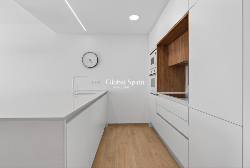 Resale - APARTMENT -
GUARDAMAR DEL SEGURA - Costa Blanca
