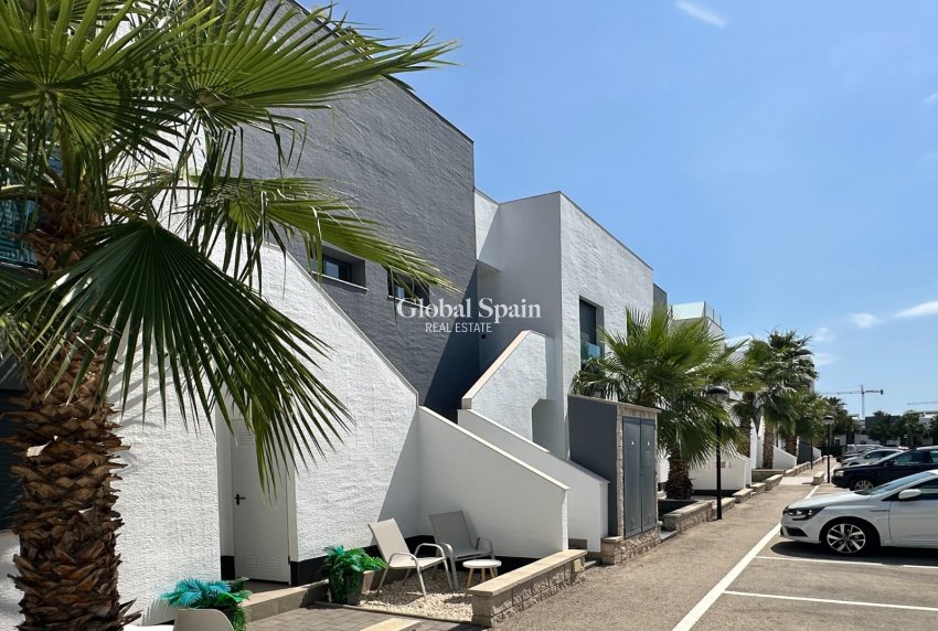 Resale - APARTMENT -
GUARDAMAR DEL SEGURA - Costa Blanca
