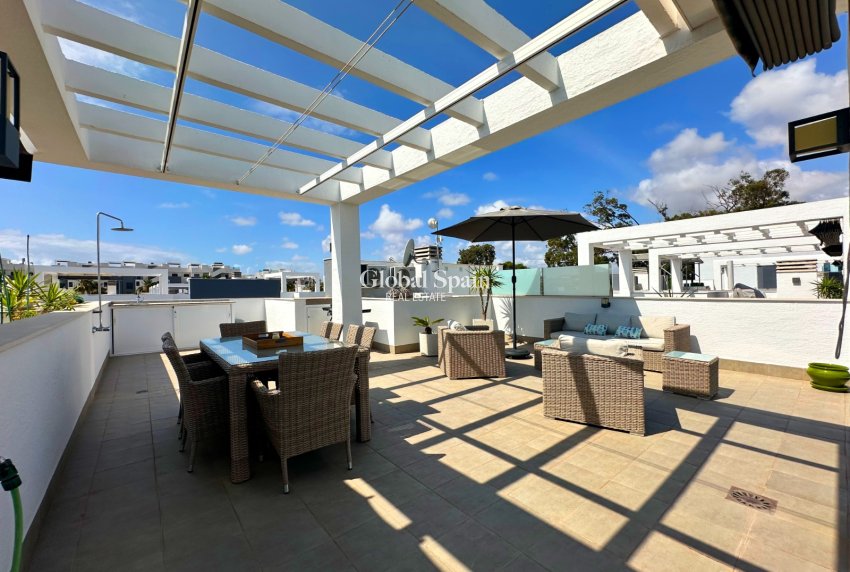 Resale - APARTMENT -
GUARDAMAR DEL SEGURA - Costa Blanca