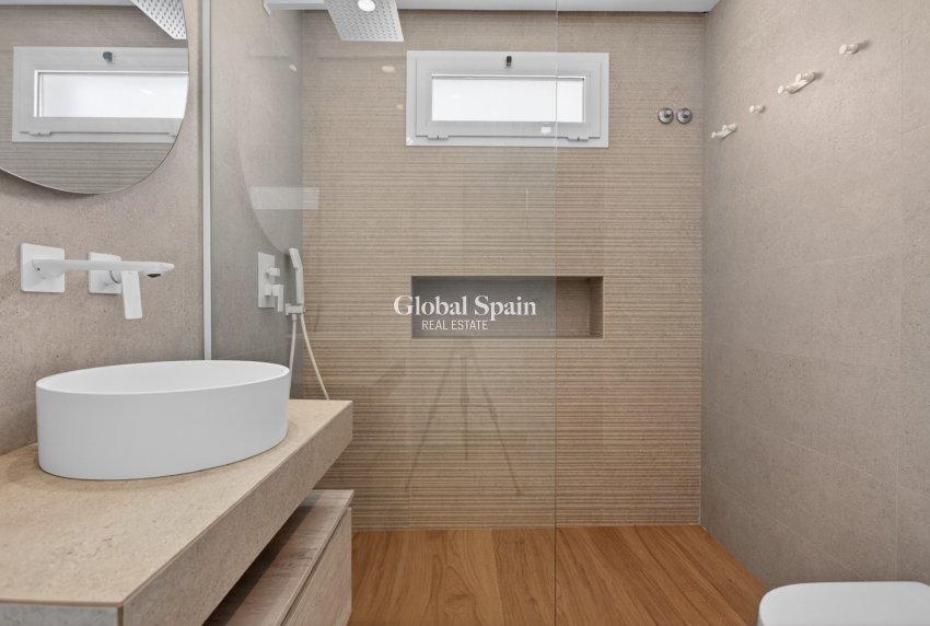Resale - APARTMENT -
GUARDAMAR DEL SEGURA - Costa Blanca