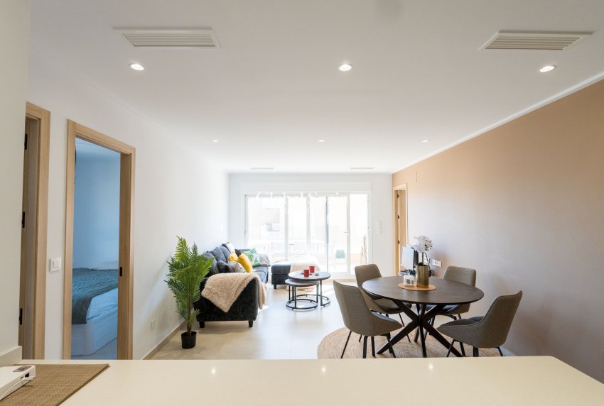 Resale - APARTMENT -
GUARDAMAR DEL SEGURA - El Raso