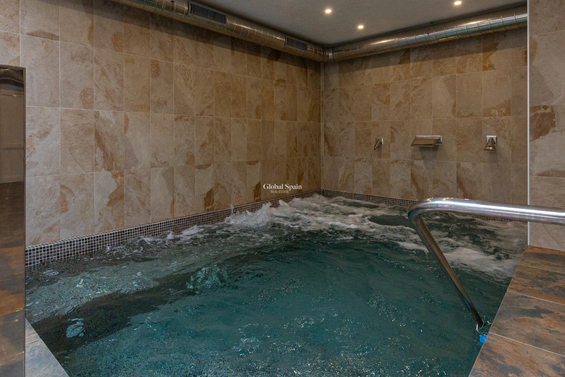 Resale - APARTMENT -
GUARDAMAR DEL SEGURA - EL RASO