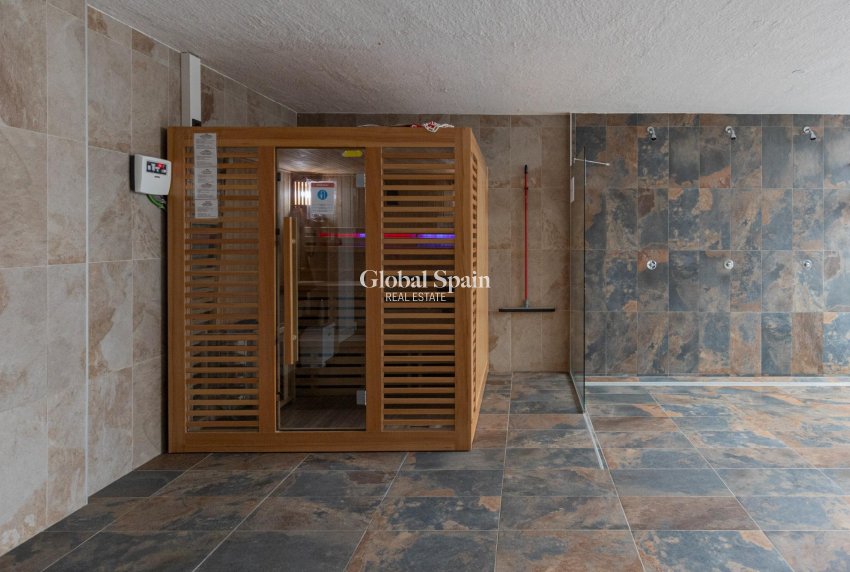 Resale - APARTMENT -
GUARDAMAR DEL SEGURA - EL RASO