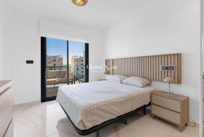 Resale - APARTMENT -
GUARDAMAR DEL SEGURA - EL RASO