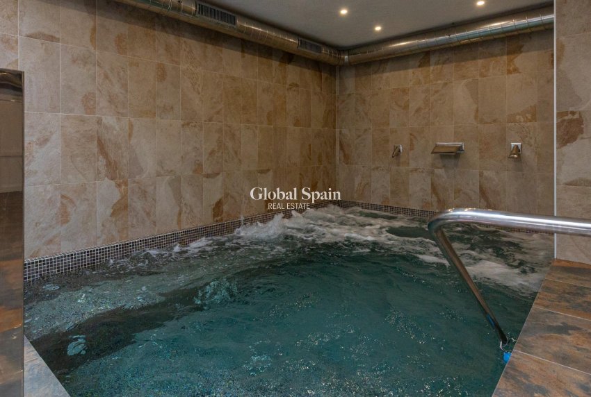 Resale - APARTMENT -
GUARDAMAR DEL SEGURA - EL RASO