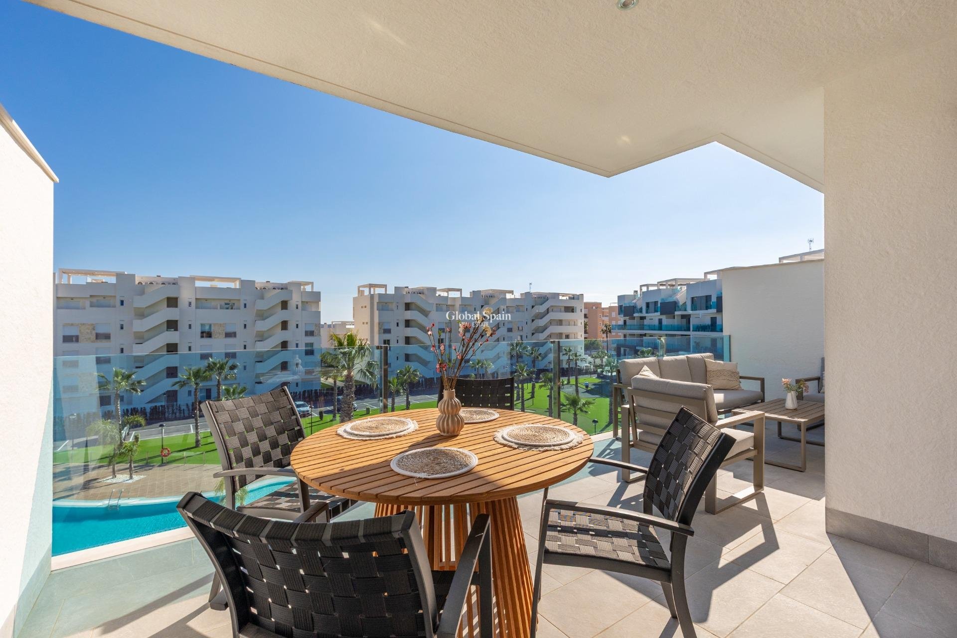 Resale - APARTMENT -
GUARDAMAR DEL SEGURA - EL RASO