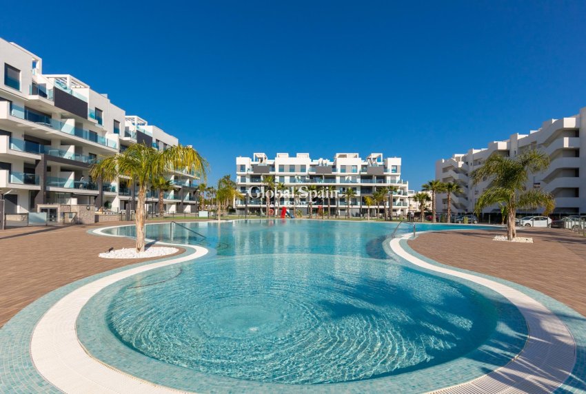 Resale - APARTMENT -
GUARDAMAR DEL SEGURA - EL RASO