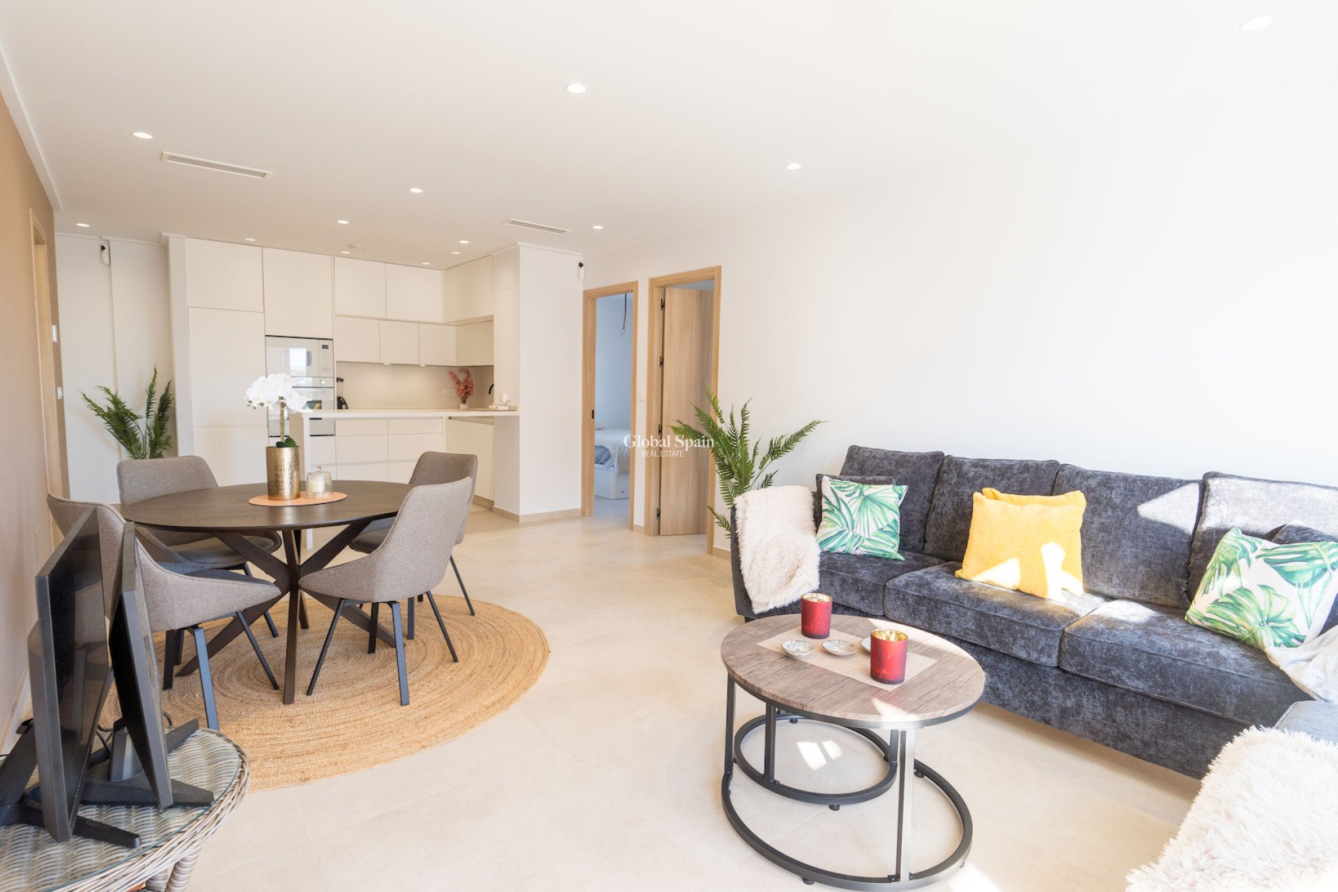 Resale - APARTMENT -
GUARDAMAR DEL SEGURA - El Raso