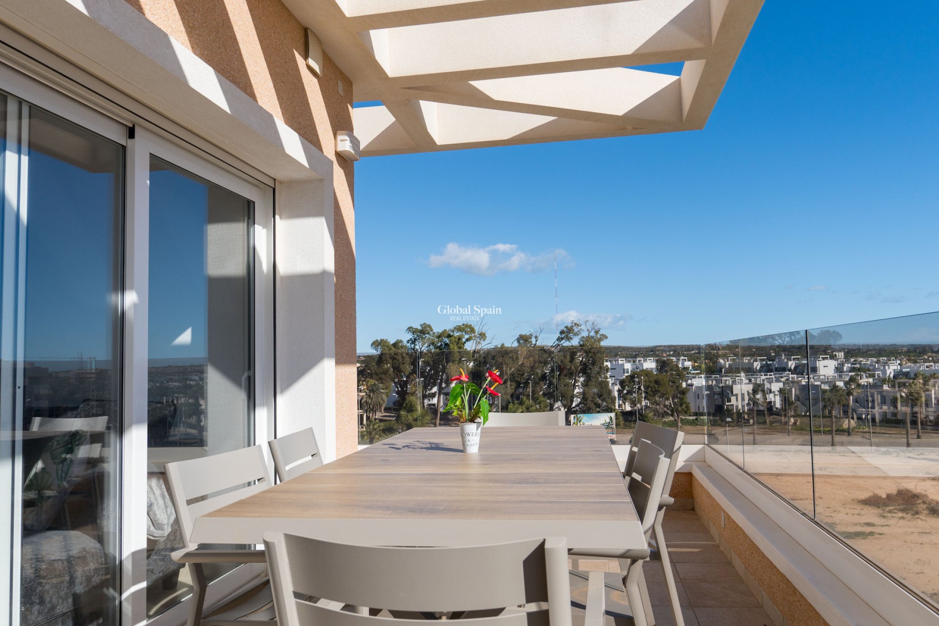 Resale - APARTMENT -
GUARDAMAR DEL SEGURA - El Raso