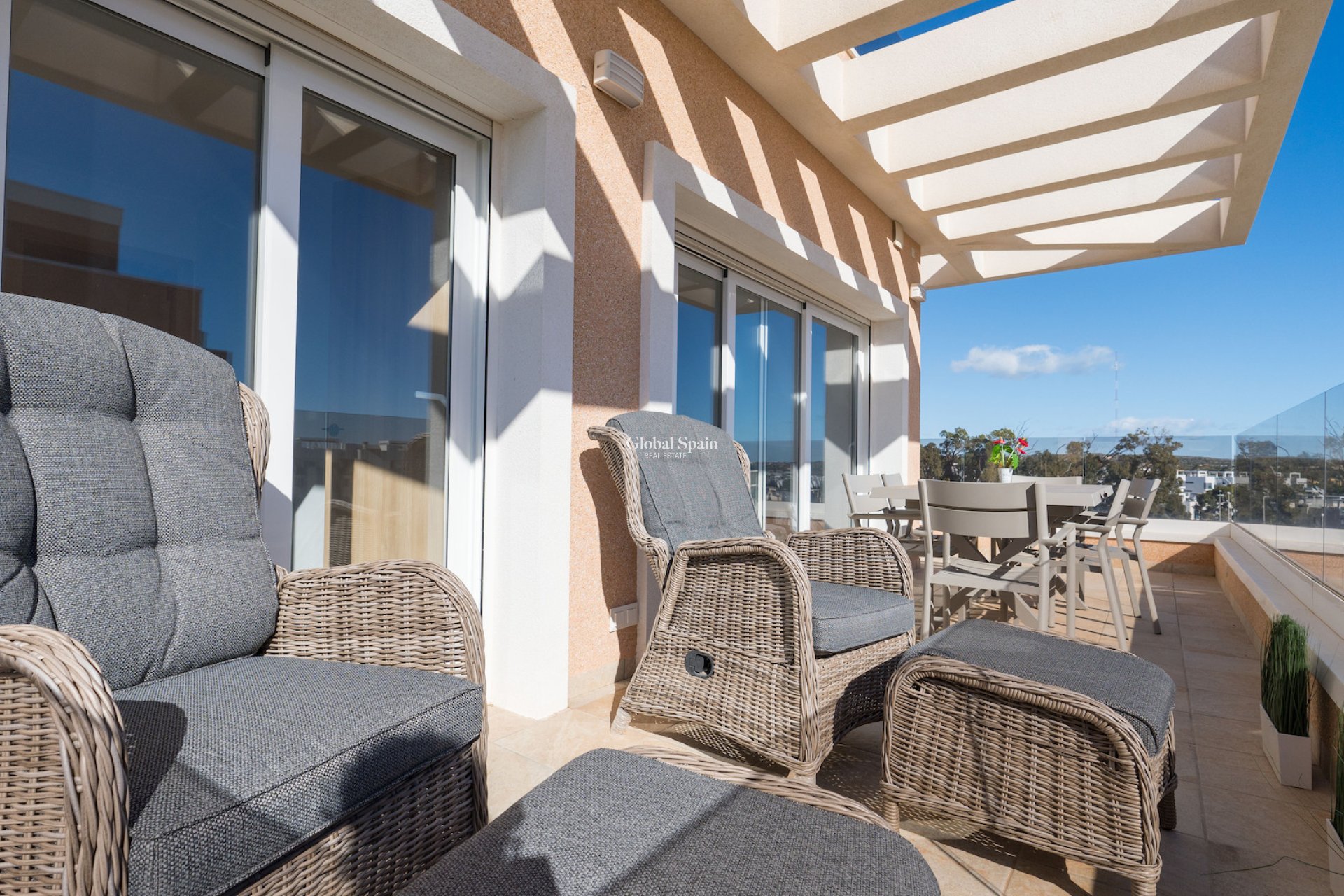 Resale - APARTMENT -
GUARDAMAR DEL SEGURA - El Raso