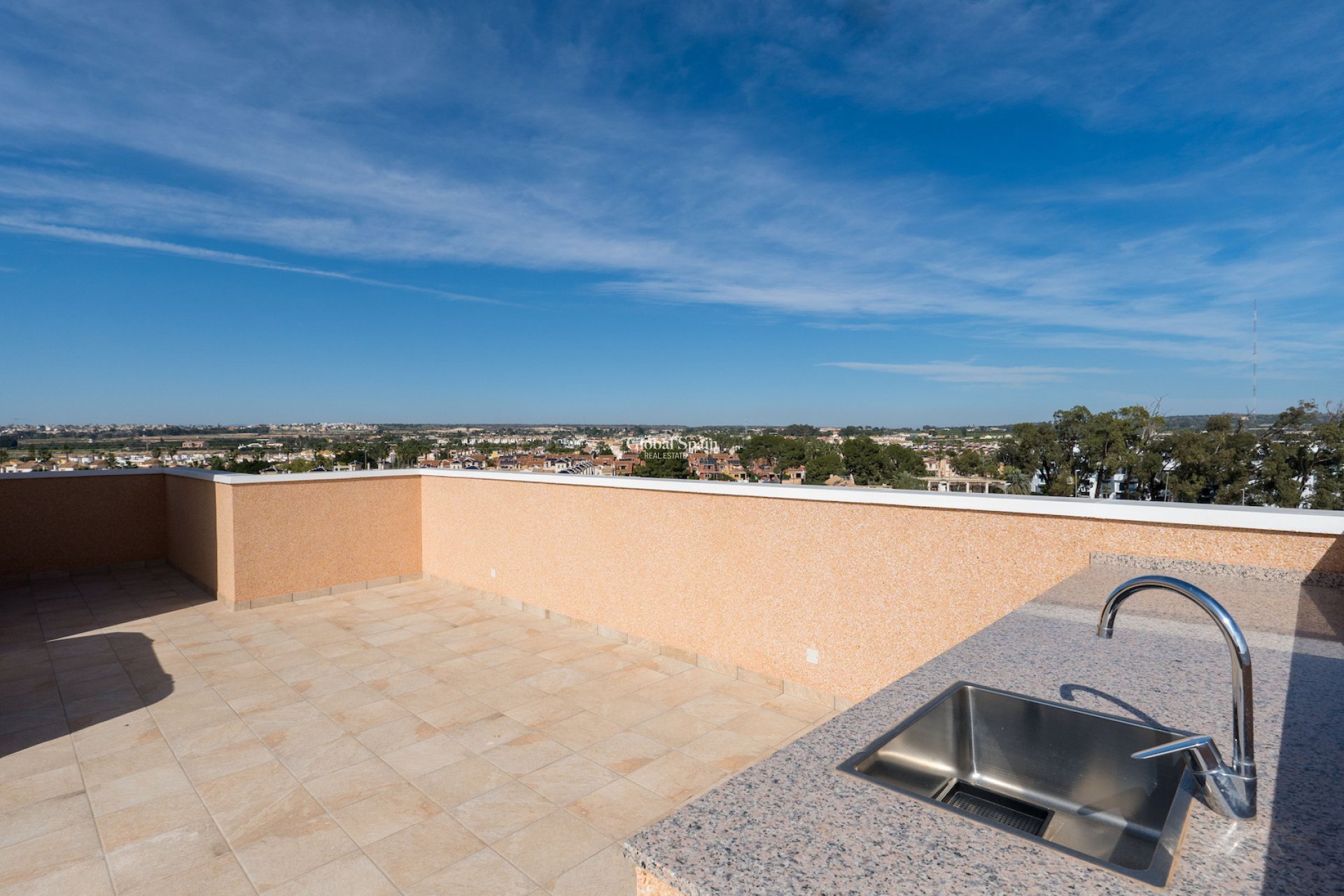 Resale - APARTMENT -
GUARDAMAR DEL SEGURA - El Raso