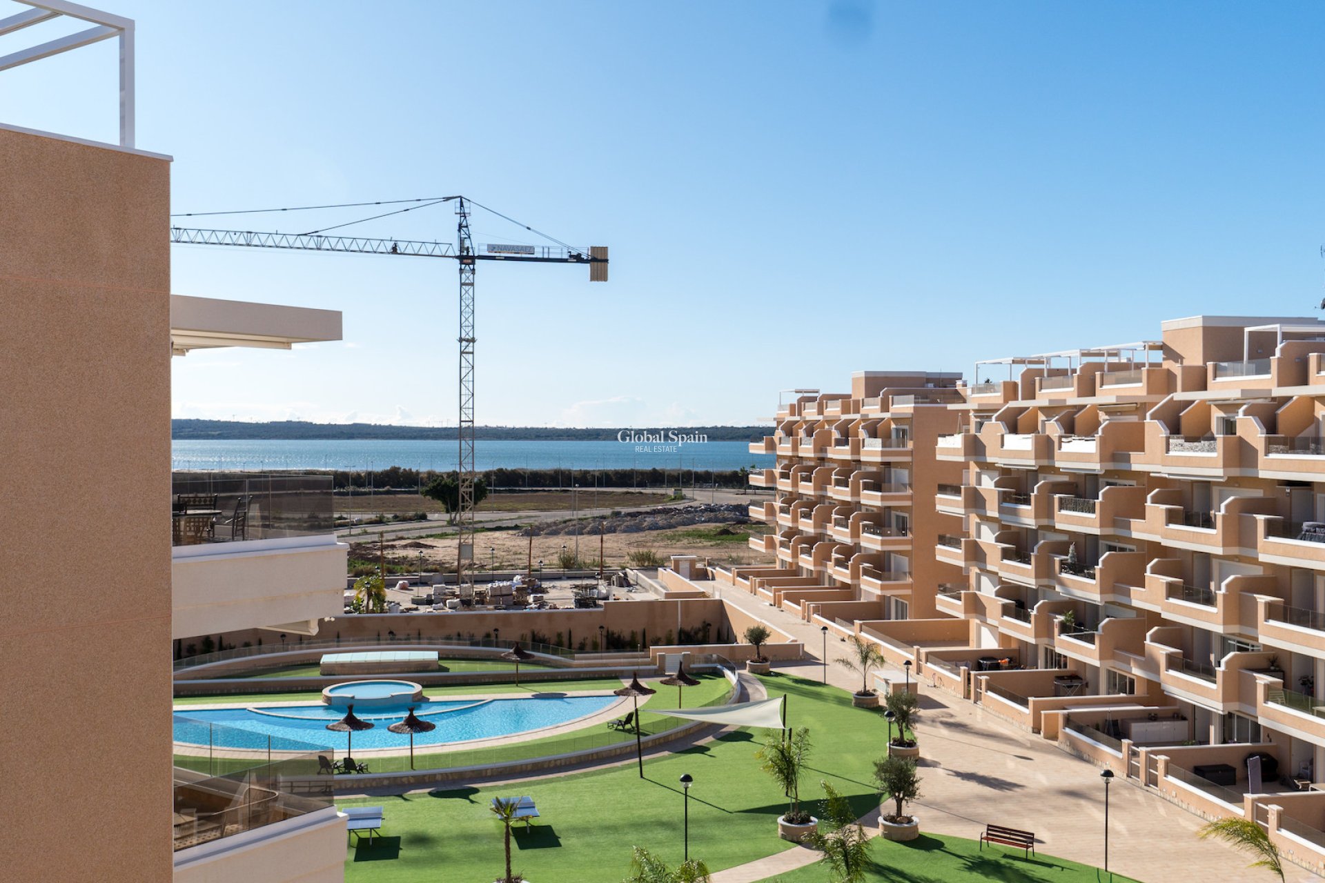 Resale - APARTMENT -
GUARDAMAR DEL SEGURA - El Raso