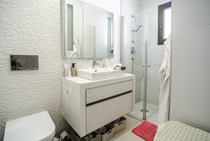 Resale - APARTMENT -
GUARDAMAR DEL SEGURA - Guardamar del Segura