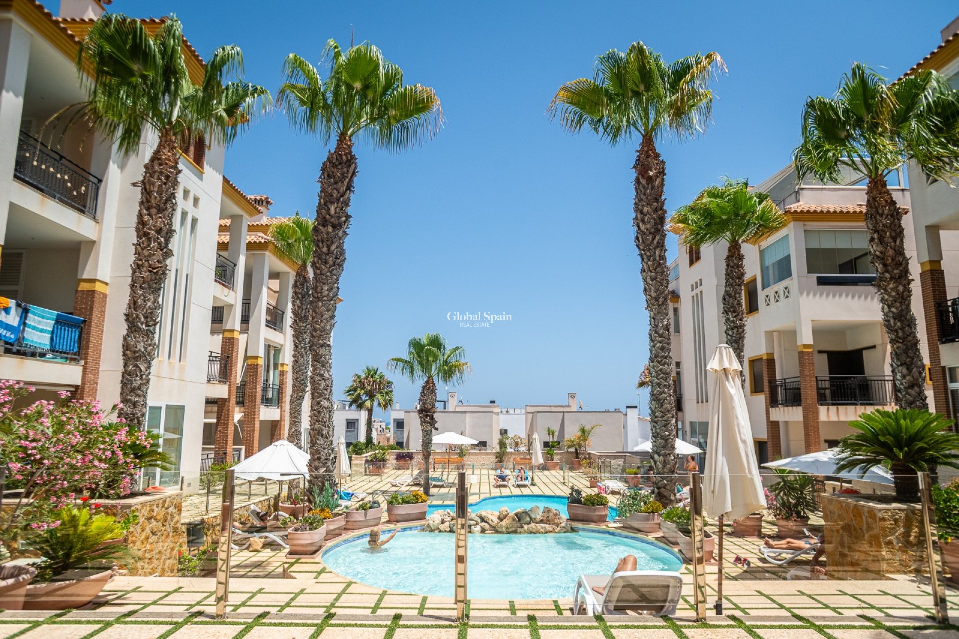 Resale - APARTMENT -
GUARDAMAR DEL SEGURA - Guardamar del Segura