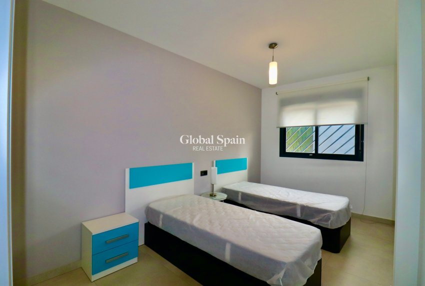 Resale - APARTMENT -
GUARDAMAR DEL SEGURA - Guardamar - El Raso