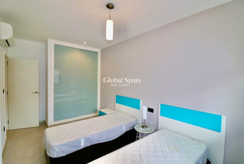 Resale - APARTMENT -
GUARDAMAR DEL SEGURA - Guardamar - El Raso