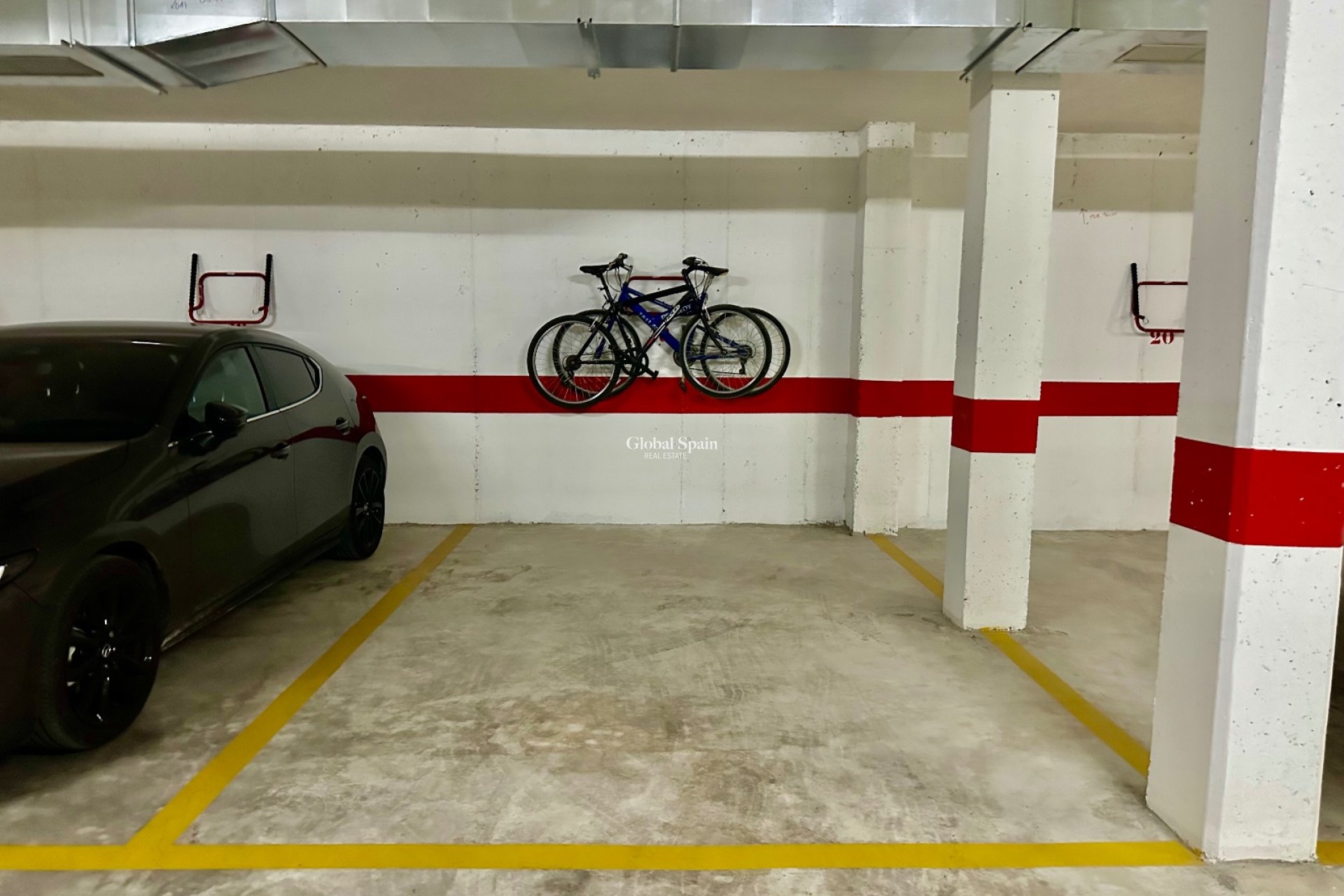 Resale - APARTMENT -
GUARDAMAR DEL SEGURA - Guardamar - El Raso