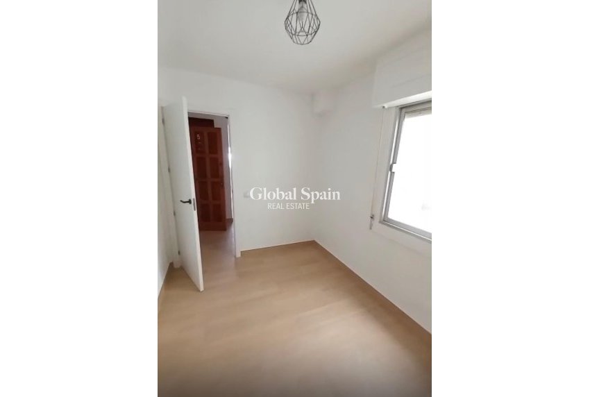 Resale - APARTMENT -
GUARDAMAR DEL SEGURA - Guardamar Playa
