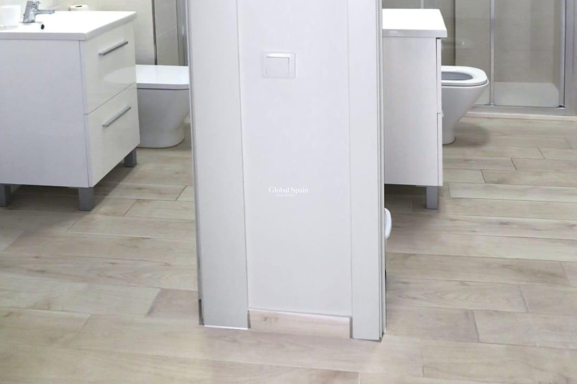 Resale - APARTMENT -
GUARDAMAR DEL SEGURA - Guardamar Playa