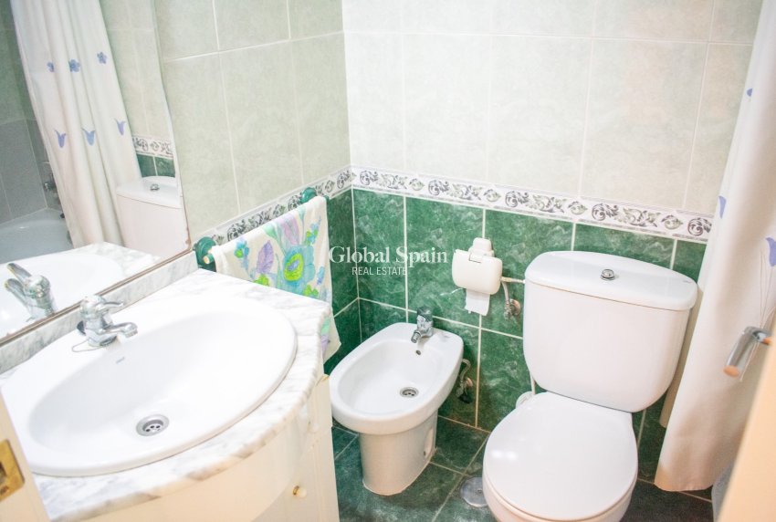 Resale - APARTMENT -
GUARDAMAR DEL SEGURA - Guardamar pueblo