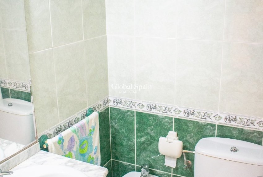 Resale - APARTMENT -
GUARDAMAR DEL SEGURA - Guardamar pueblo