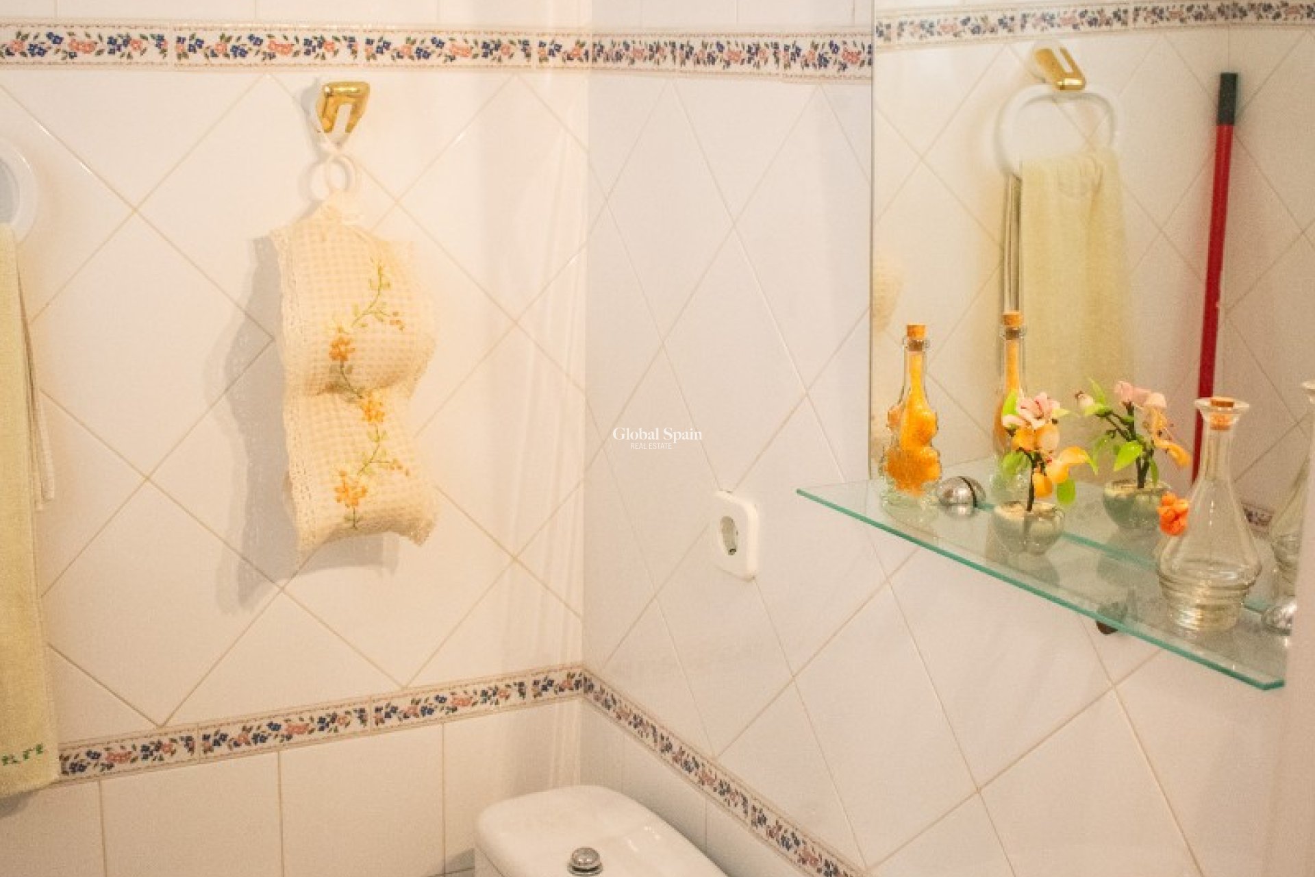 Resale - APARTMENT -
GUARDAMAR DEL SEGURA - Guardamar pueblo