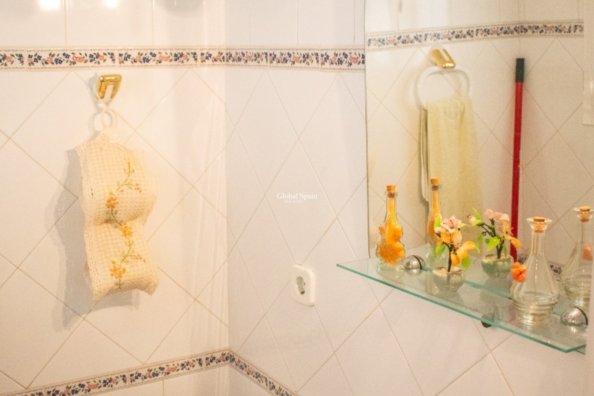 Resale - APARTMENT -
GUARDAMAR DEL SEGURA - Guardamar pueblo