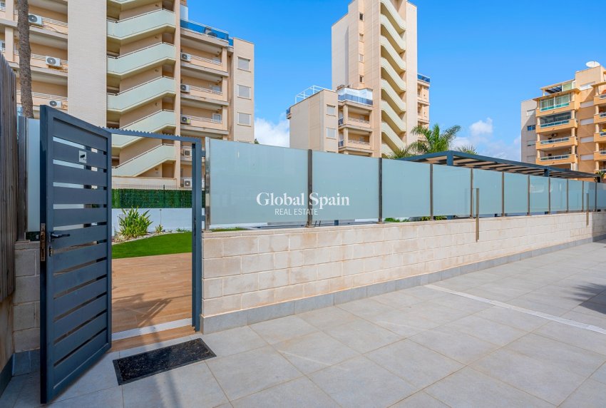 Resale - APARTMENT -
GUARDAMAR DEL SEGURA - Guardamar