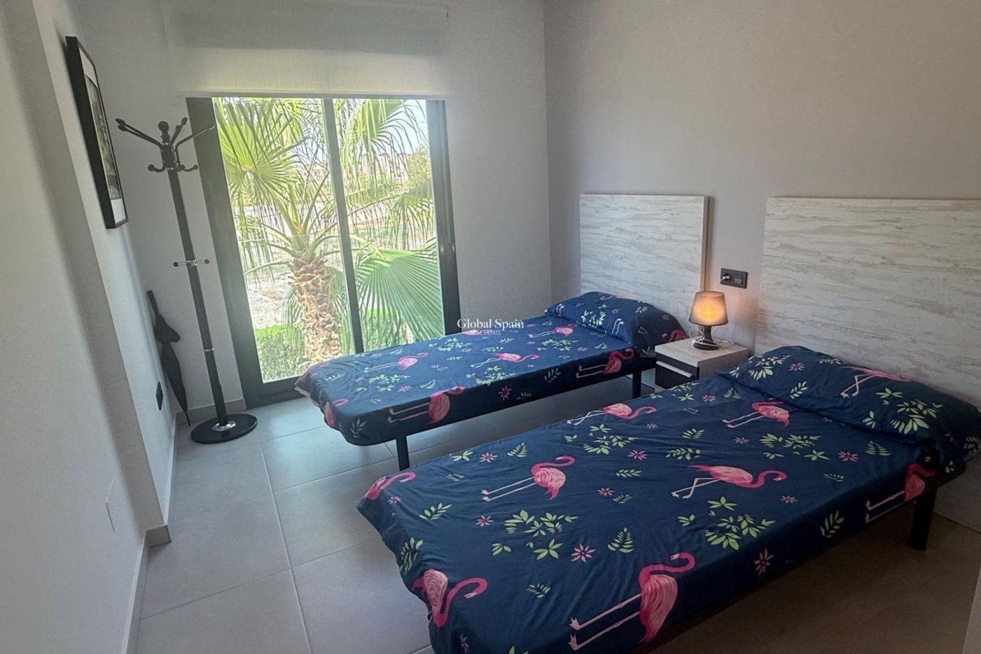 Resale - APARTMENT -
GUARDAMAR DEL SEGURA - Oasis Beach
