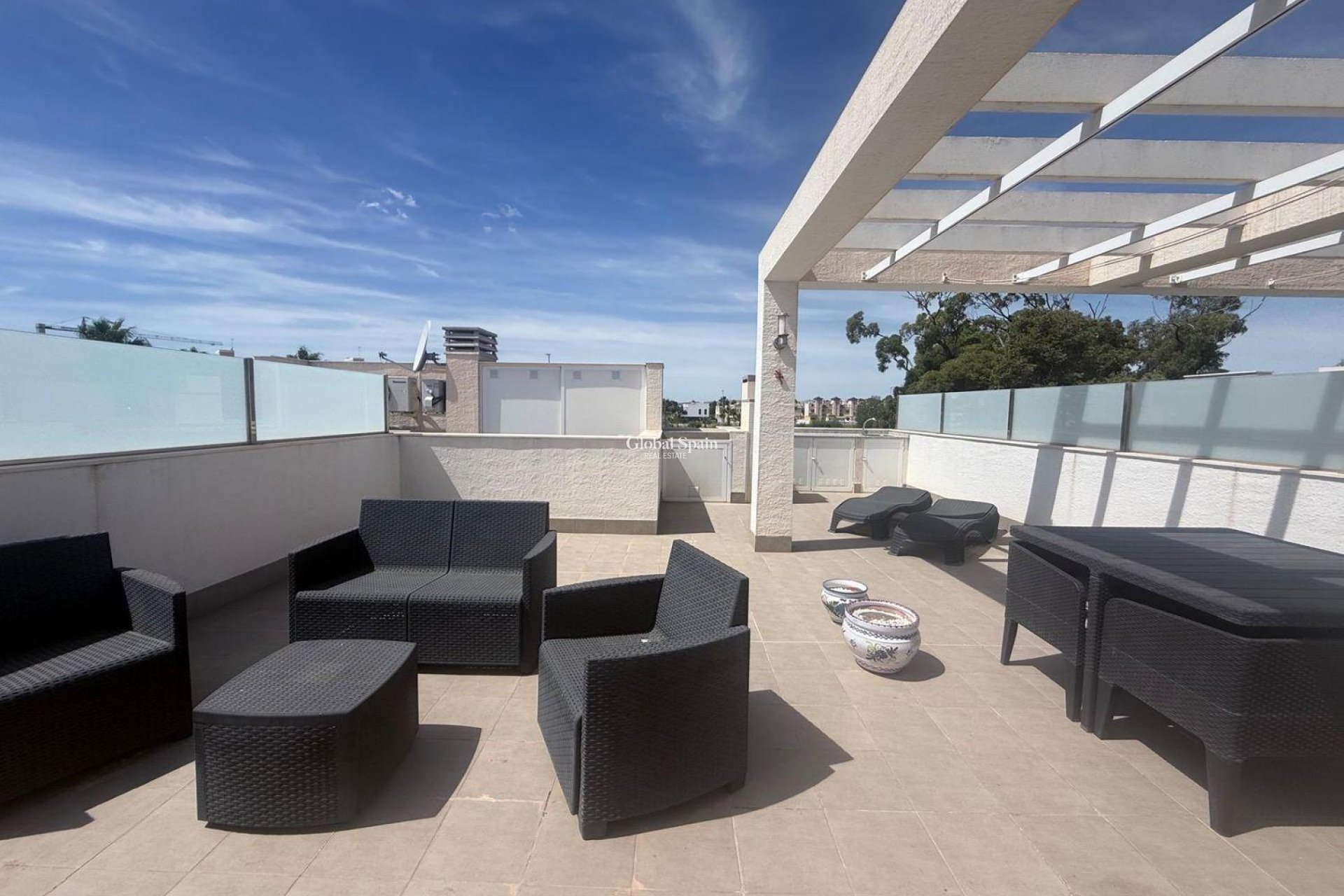 Resale - APARTMENT -
GUARDAMAR DEL SEGURA - Oasis Beach