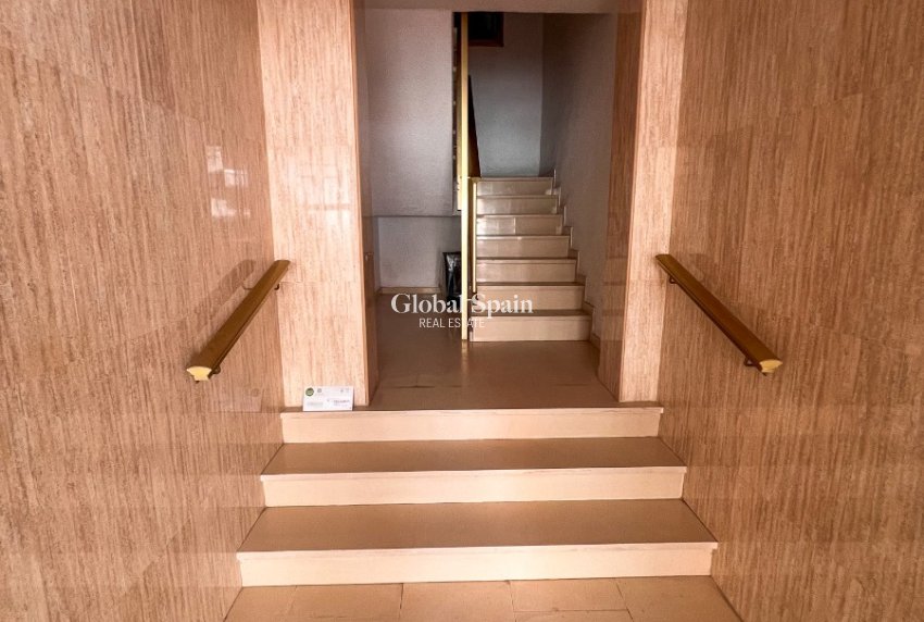 Resale - APARTMENT -
GUARDAMAR DEL SEGURA - Playa Centro Guardamar