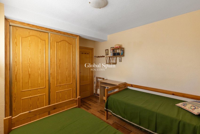 Resale - Apartment -
GUARDAMAR DEL SEGURA - Urb. pinomar