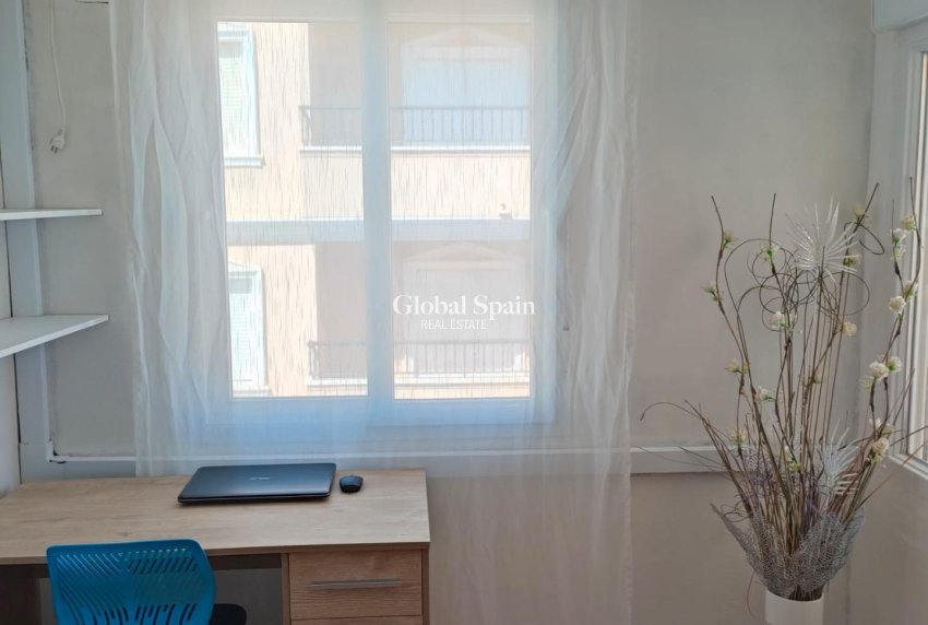 Resale - APARTMENT -
GUARDAMAR DEL SEGURA - Zona Pueblo