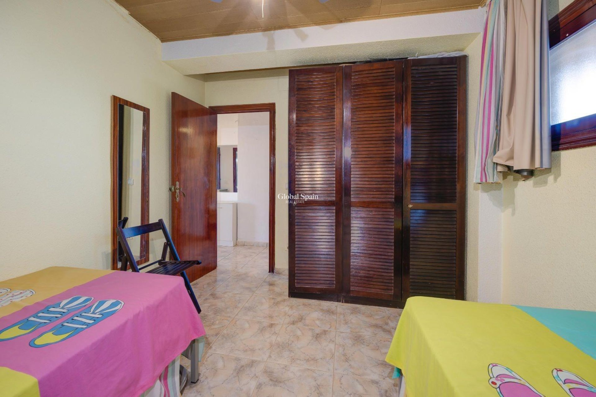Resale - APARTMENT -
GUARDAMAR DEL SEGURA
