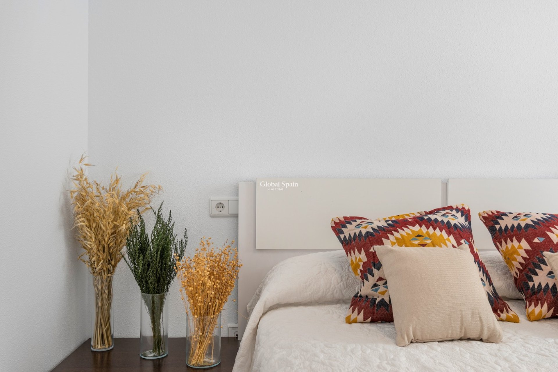 Resale - APARTMENT -
GUARDAMAR DEL SEGURA