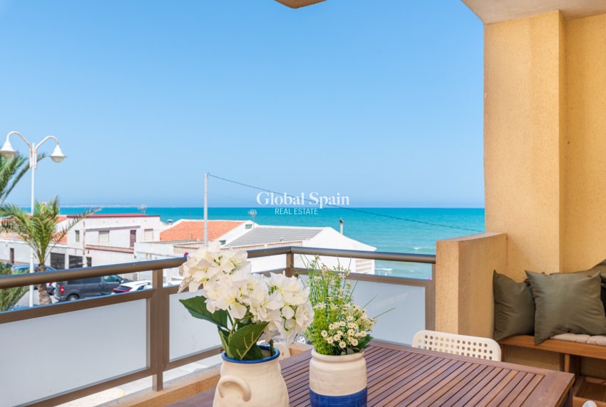 Resale - APARTMENT -
GUARDAMAR DEL SEGURA