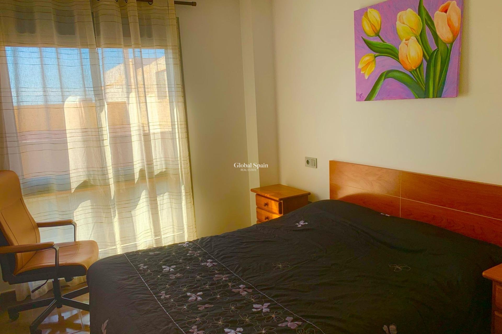 Resale - APARTMENT -
GUARDAMAR DEL SEGURA