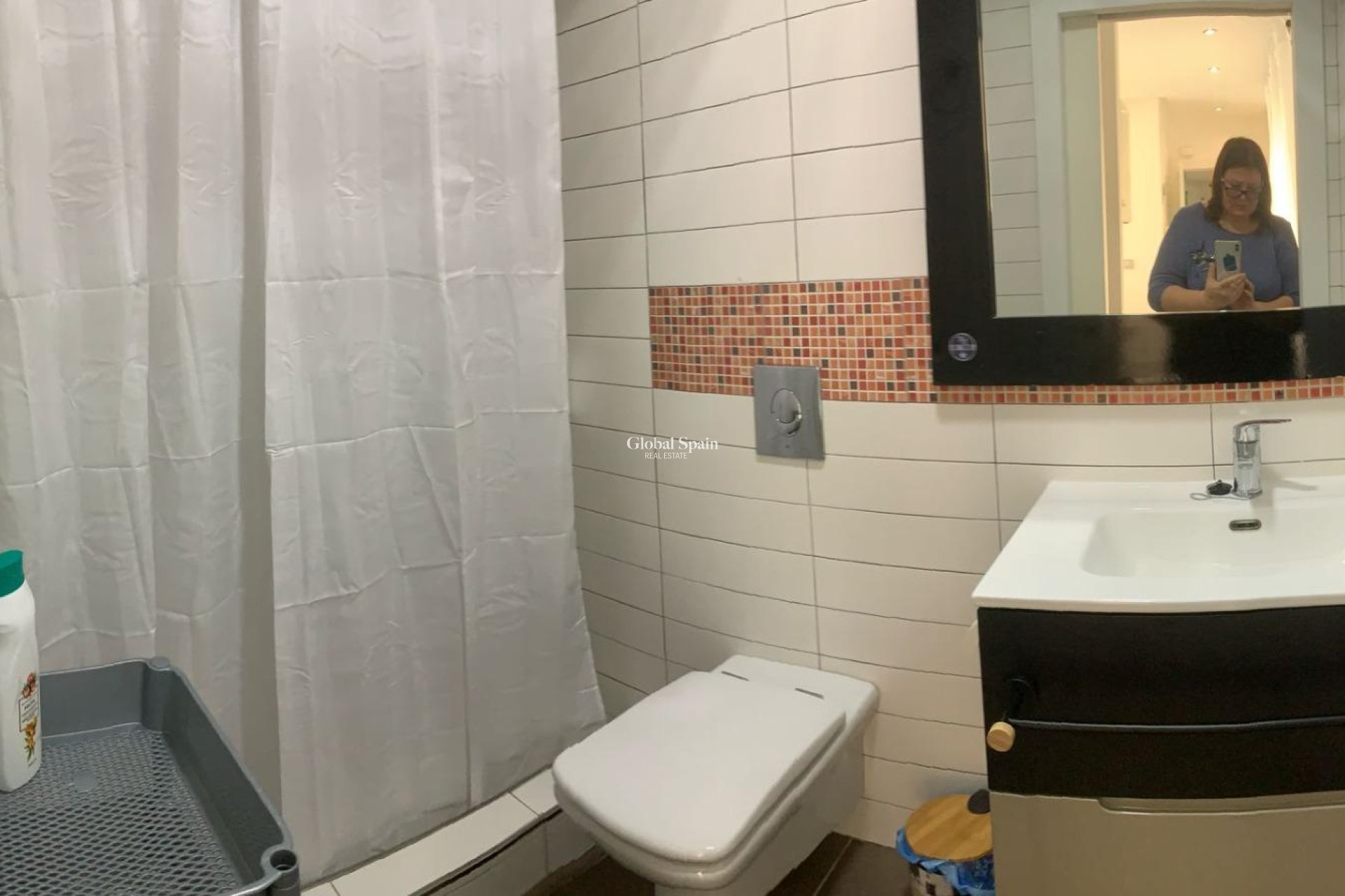 Resale - APARTMENT -
GUARDAMAR DEL SEGURA